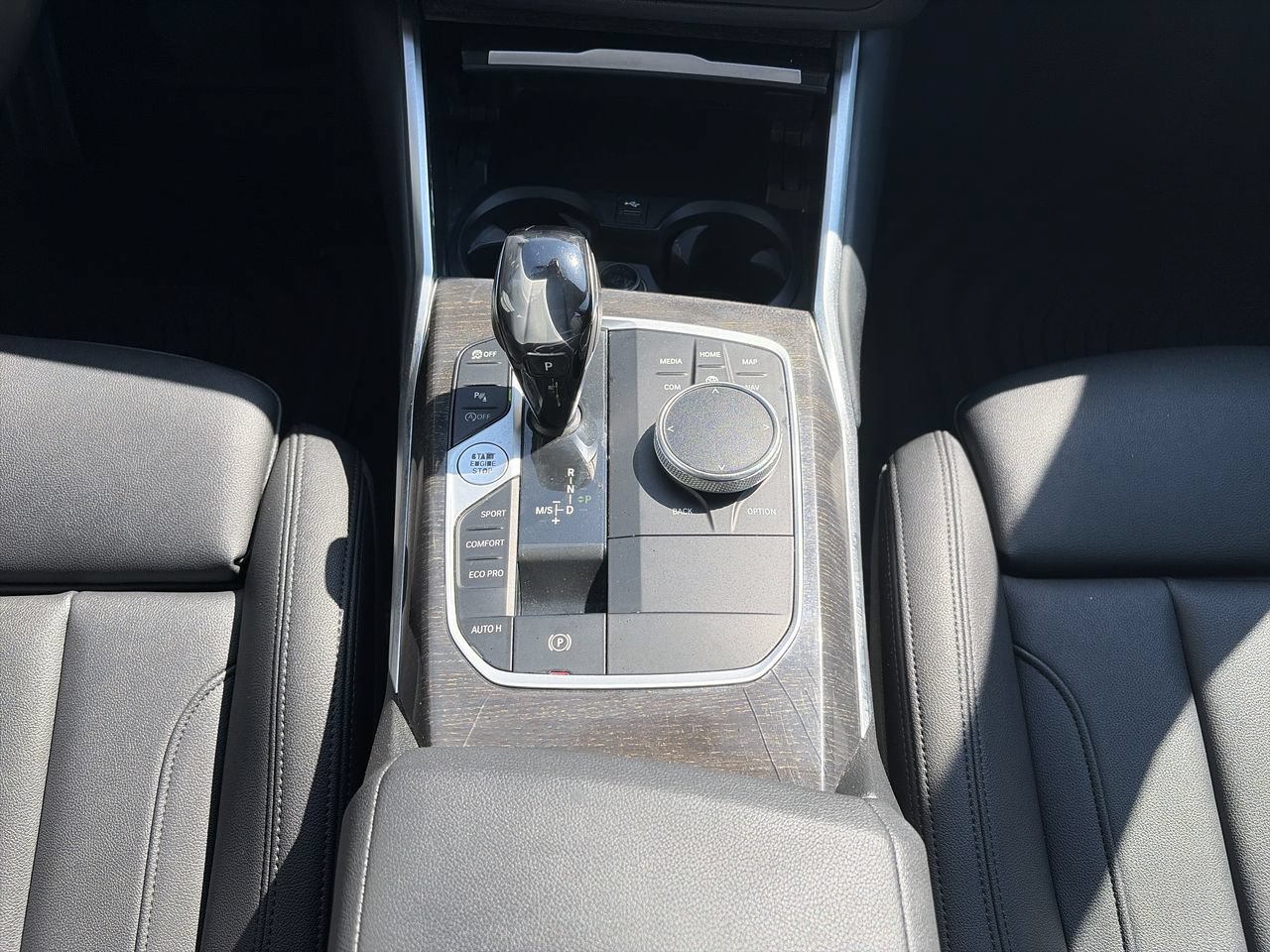 Used 2021 BMW 330i Sedan w/ Convenience Package RWD image 27