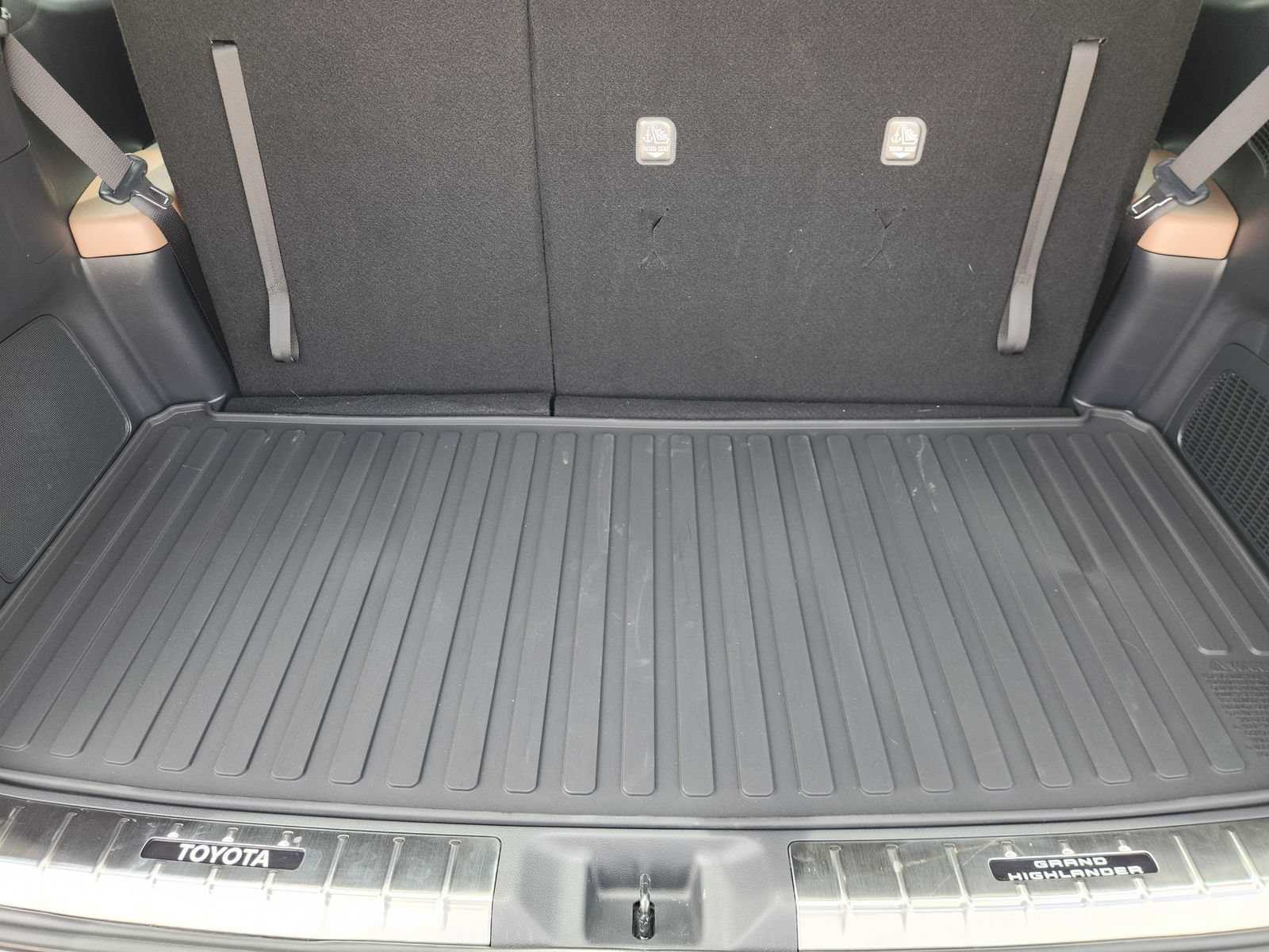 Used 2026 Toyota Grand Highlander AWD Hybrid image 37