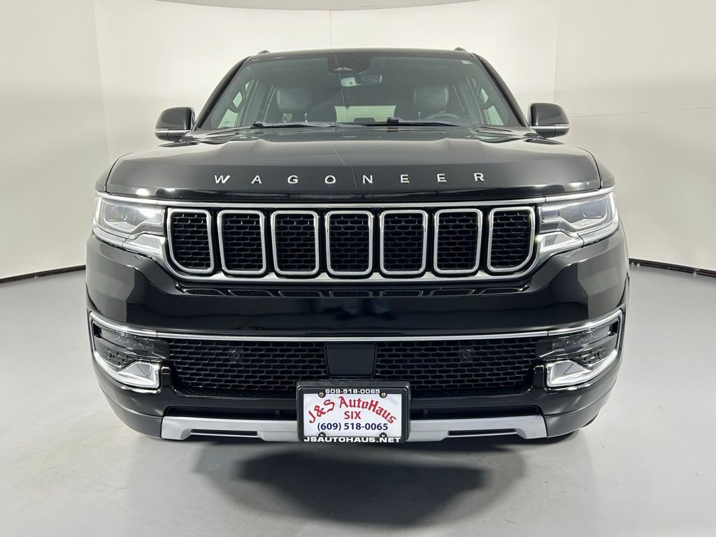 Used 2022 Jeep Wagoneer Series II image 2