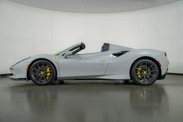 Used 2023 Ferrari F8 Tributo RWD image 5