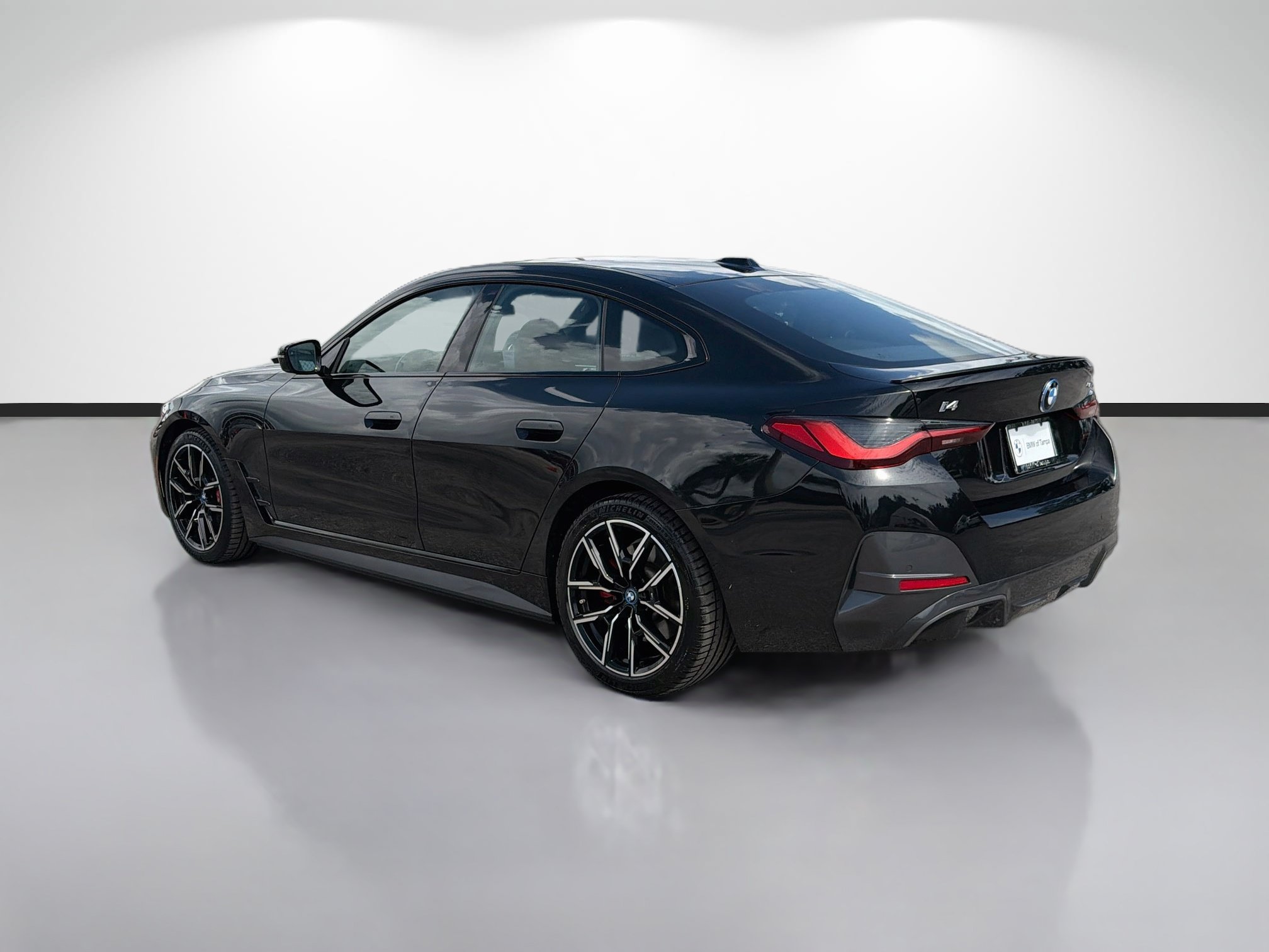 Used 2023 BMW i4 eDrive40 w/ M Sport Package RWD image 5