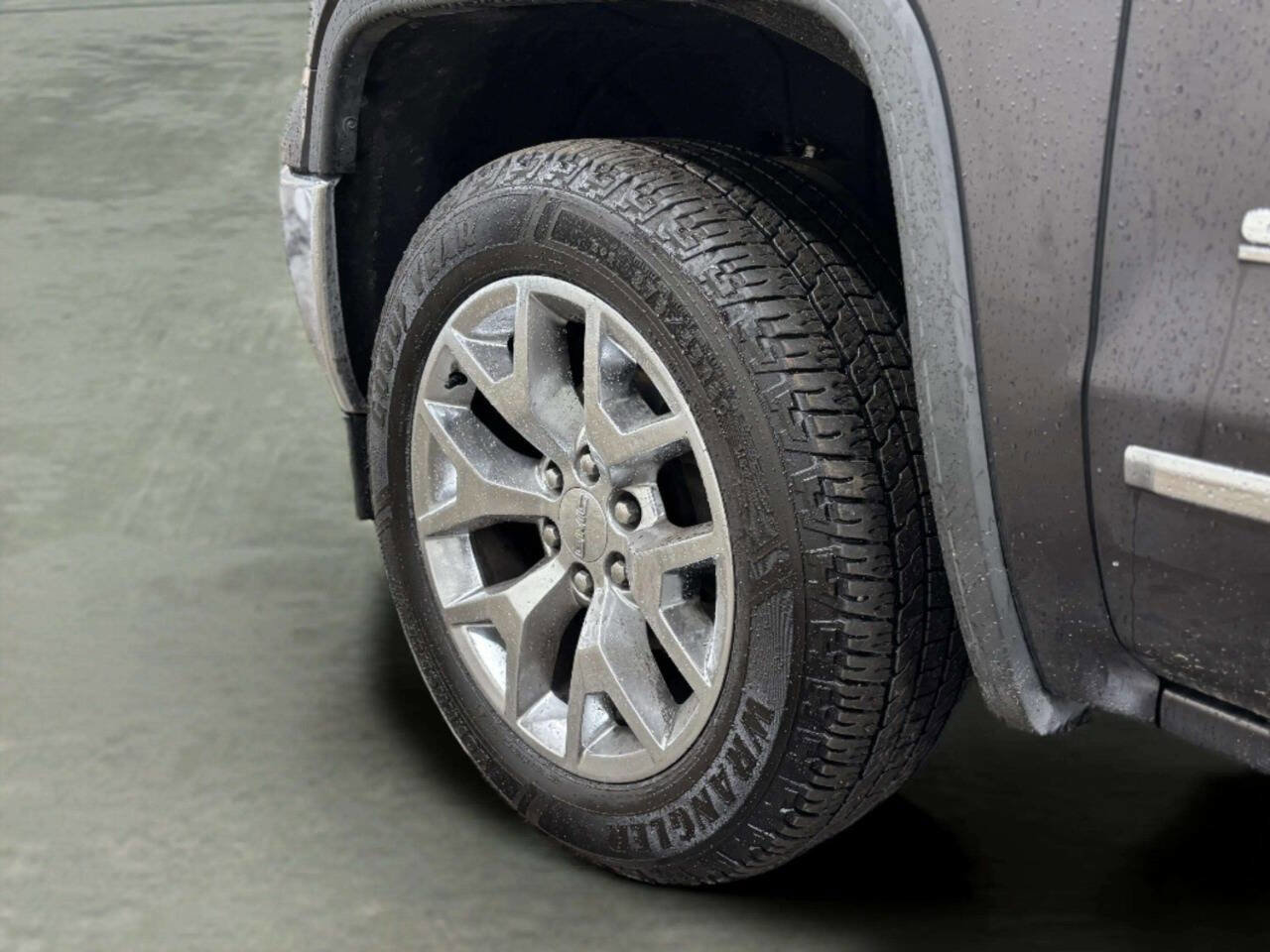 Used 2014 GMC Sierra 1500 SLT w/ SLT Crew Cab Value Package image 37