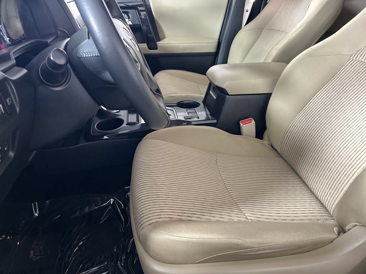 Used 2022 Toyota 4Runner SR5 AWD/4WD image 21