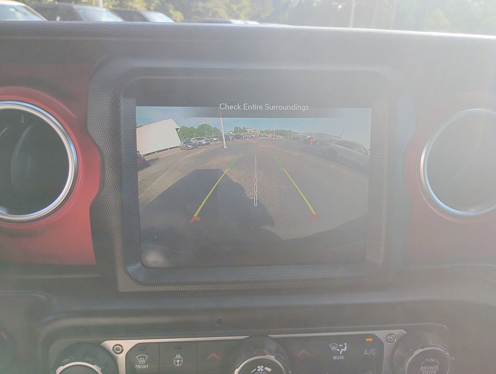 Used 2022 Jeep Wrangler Unlimited Rubicon w/ Cold Weather Group image 27