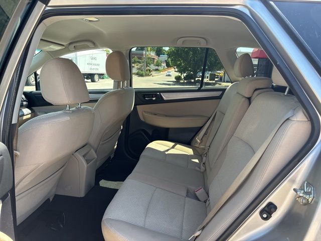 Used 2016 Subaru Outback 2.5i Premium AWD/4WD image 14
