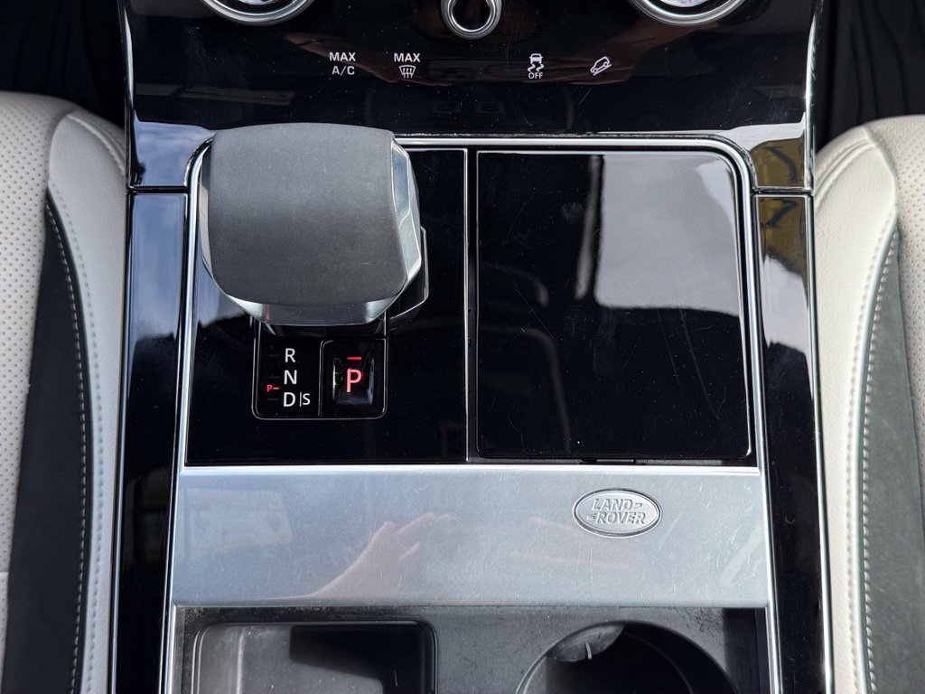 Certified 2021 Land Rover Range Rover Velar R-Dynamic S AWD/4WD image 23