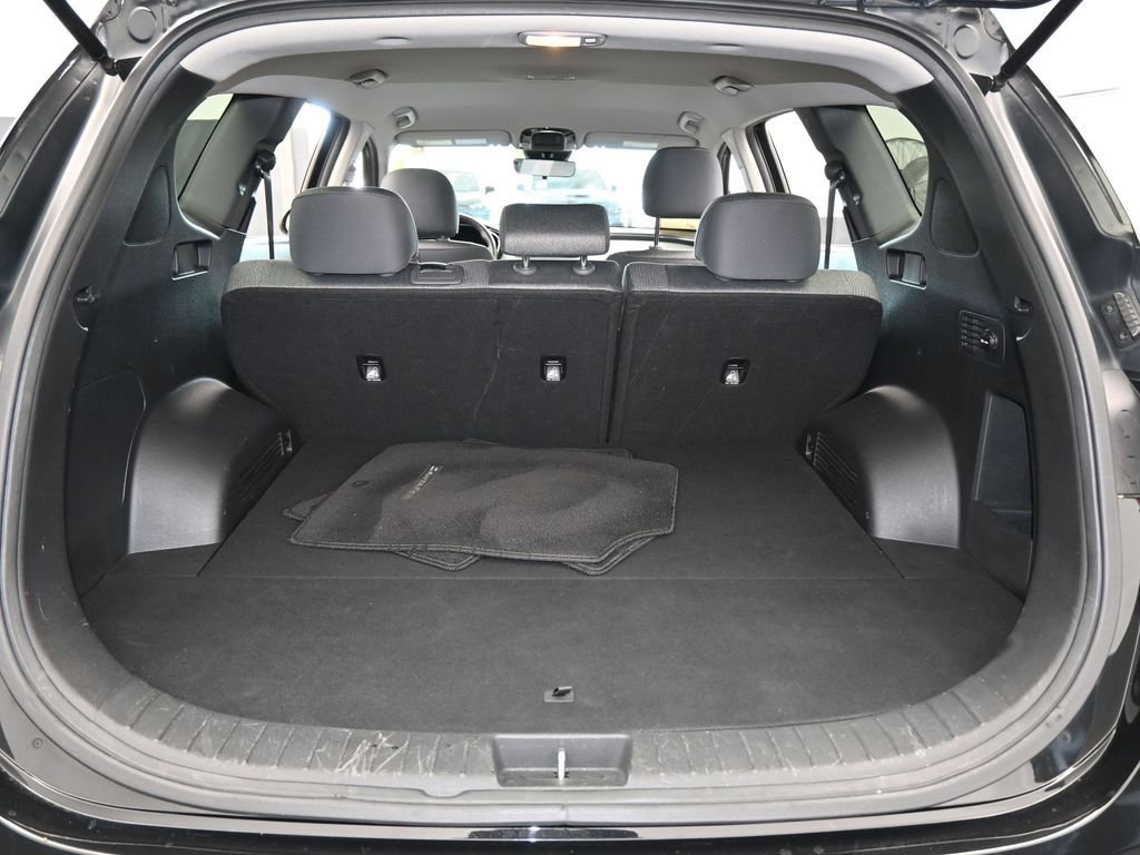 Used 2023 Hyundai Santa Fe SE image 31
