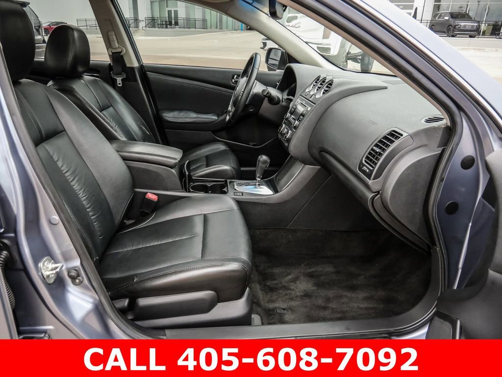 Used 2012 Nissan Altima 3.5 SR w/ Sport Pkg FWD image 13