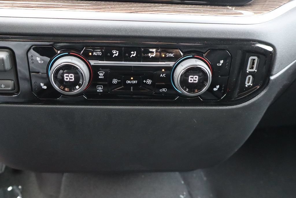New 2026 Chevrolet Silverado 3500 LT AWD/4WD image 11