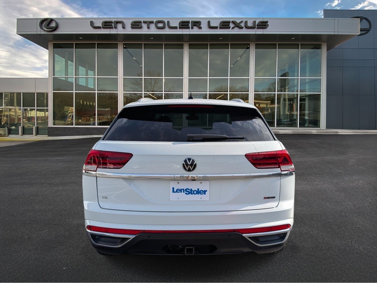 Used 2021 Volkswagen Atlas Cross Sport SEL Premium AWD/4WD image 4