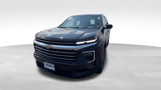 Certified 2025 Chevrolet Traverse LT AWD/4WD image 2