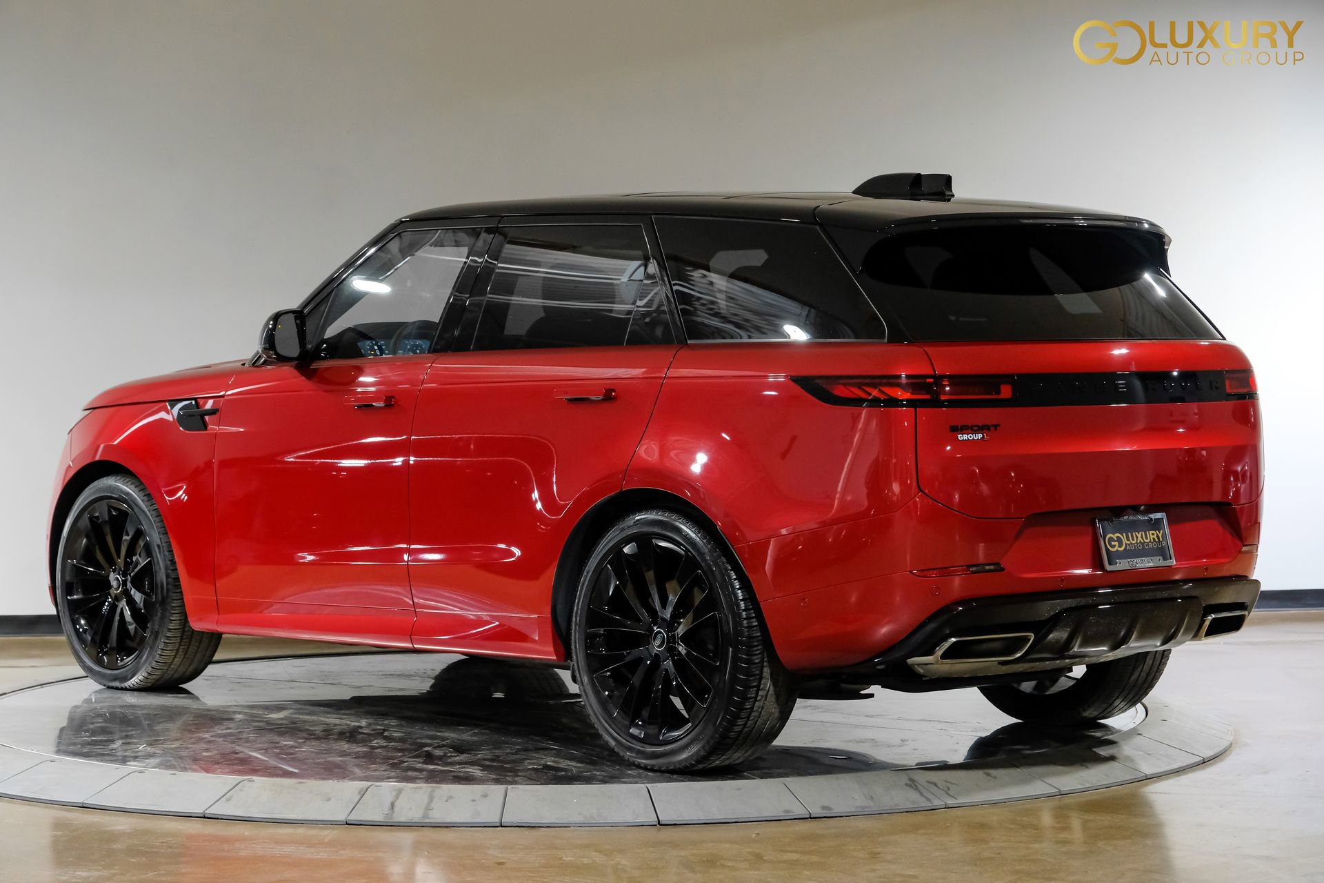 Used 2024 Land Rover Range Rover Sport Dynamic SE image 12