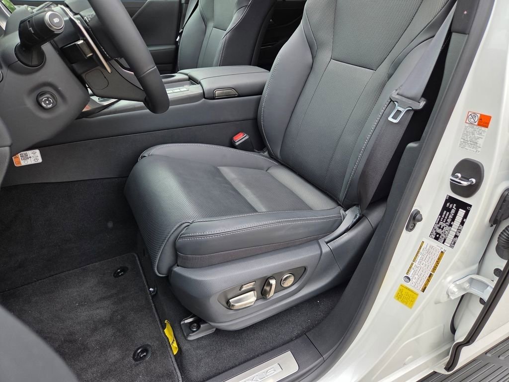New 2026 Lexus LX 700h Luxury AWD/4WD image 6