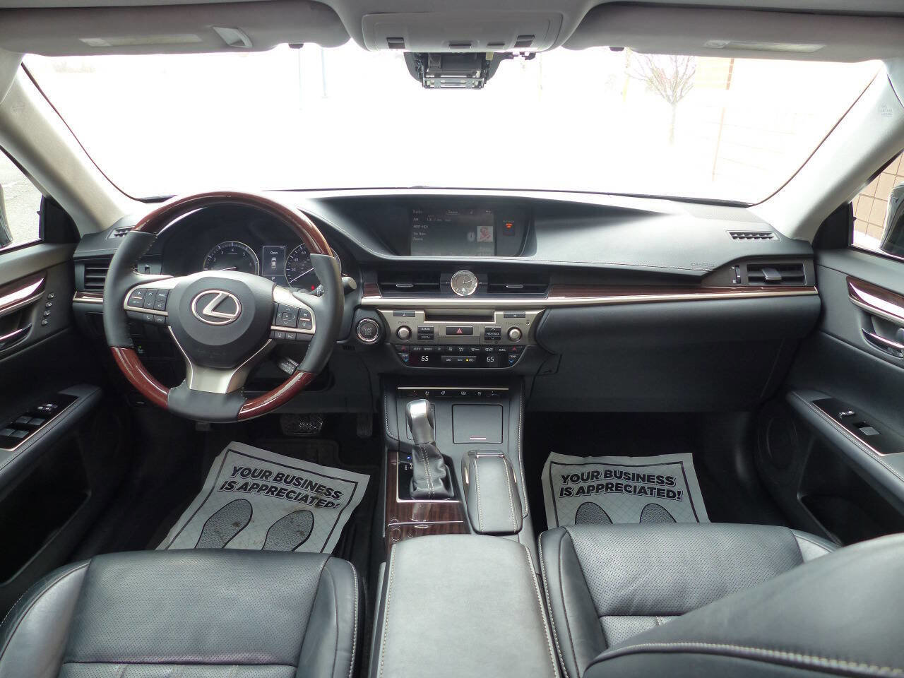 Used 2017 Lexus ES 350 w/ Luxury Package image 37