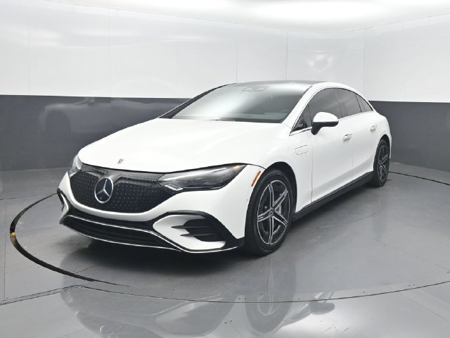 Used 2023 Mercedes-Benz EQE 500 4MATIC Sedan w/ Pinnacle Trim Package image 2