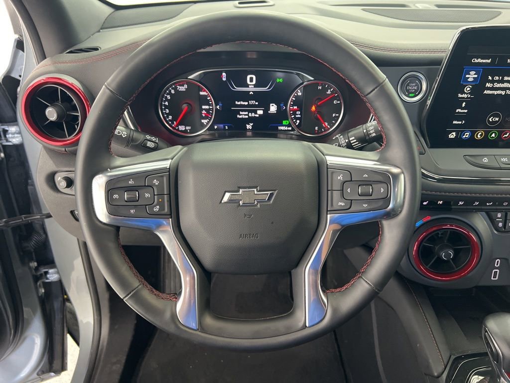 Used 2025 Chevrolet Blazer RS image 10