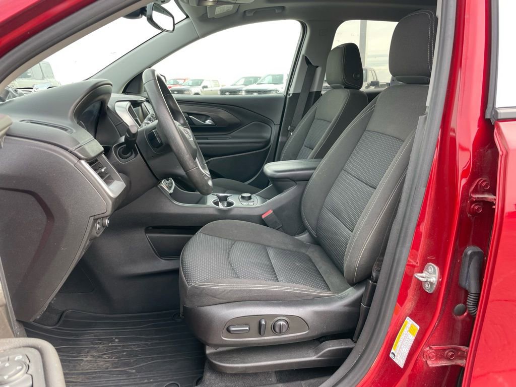 Used 2022 GMC Terrain SLE w/ Driver Convenience Package image 7