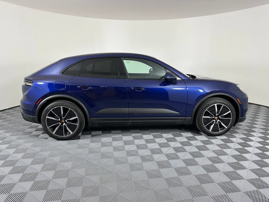 Certified 2026 Porsche Macan 4 Electric w/ Premium Package AWD/4WD image 11