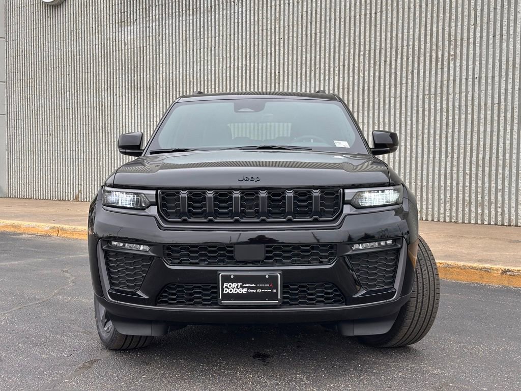 New 2026 Jeep Grand Cherokee L Limited w/ Limited Altitude Package AWD/4WD image 7
