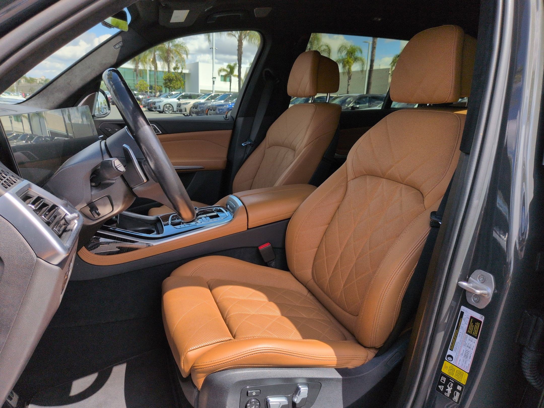 Certified 2023 BMW X7 xDrive40i w/ Executive Package image 16