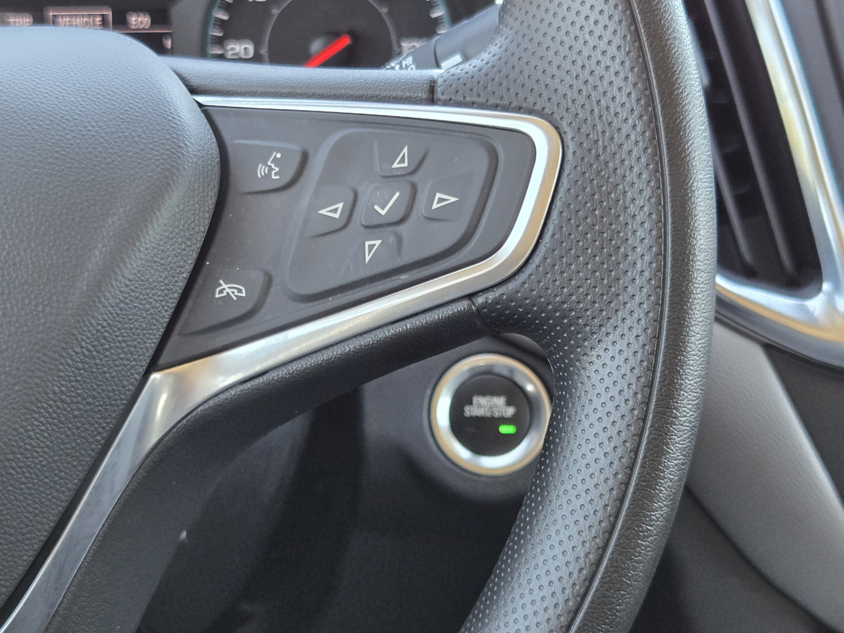 Used 2024 Chevrolet Equinox LS FWD image 26