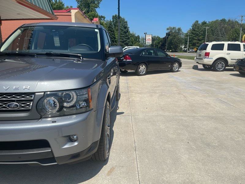 Used 2011 Land Rover Range Rover Sport Supercharged AWD/4WD image 4