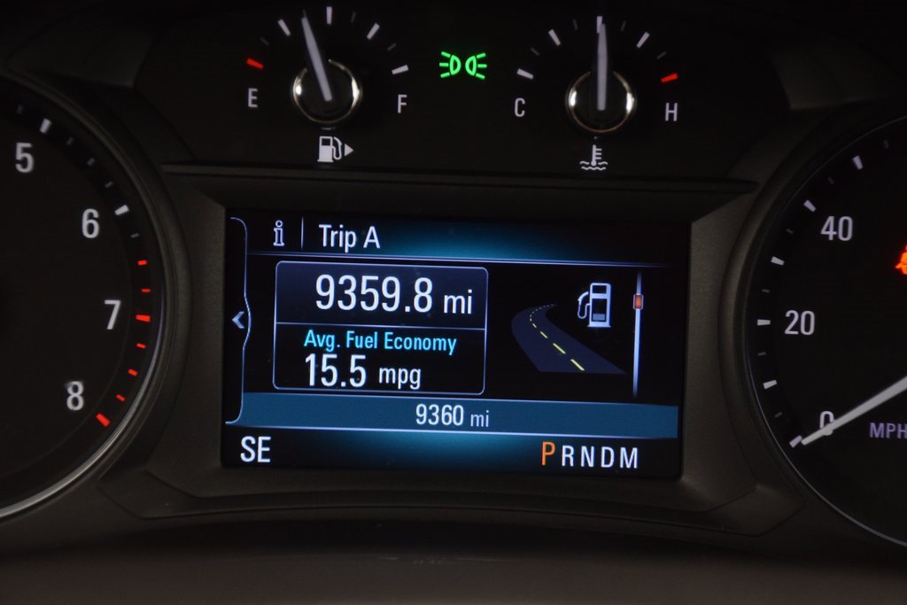 Used 2022 Buick Encore Preferred w/ Safety Package image 25