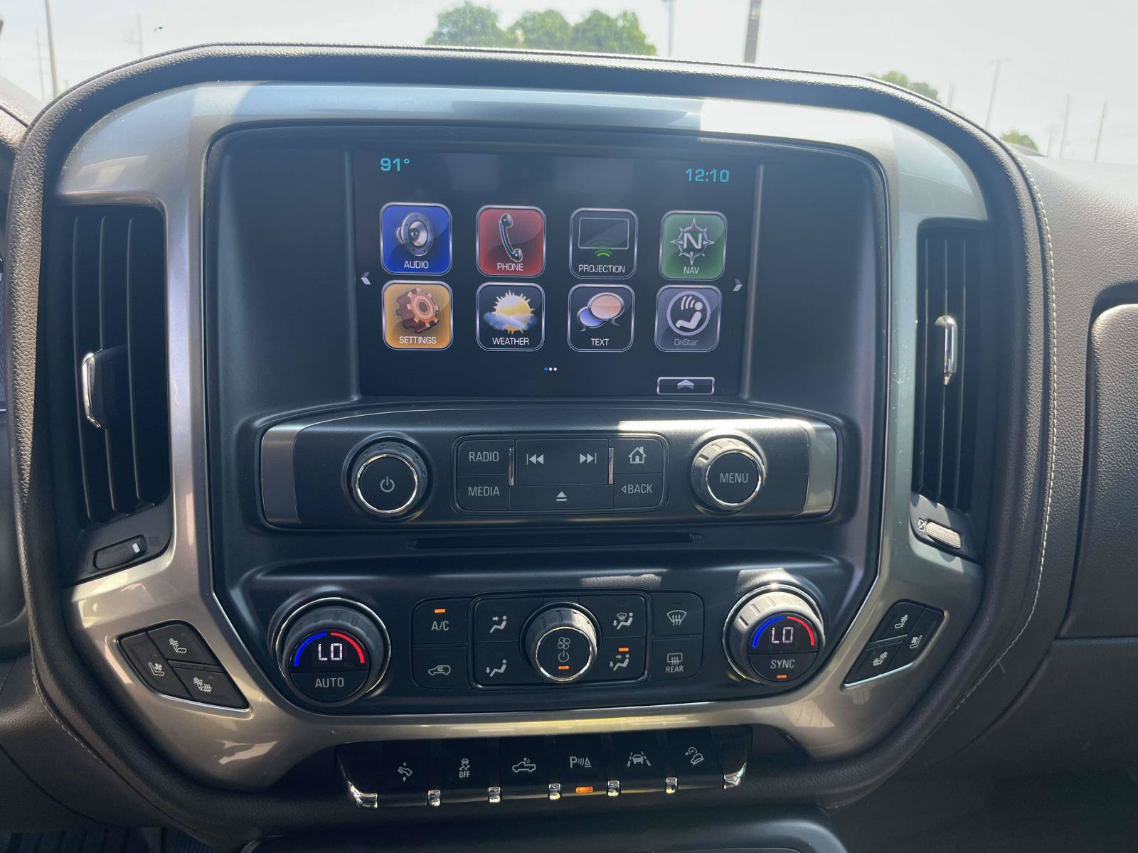 Used 2017 Chevrolet Silverado 1500 LTZ Z71 w/ LTZ Plus Package AWD/4WD image 19