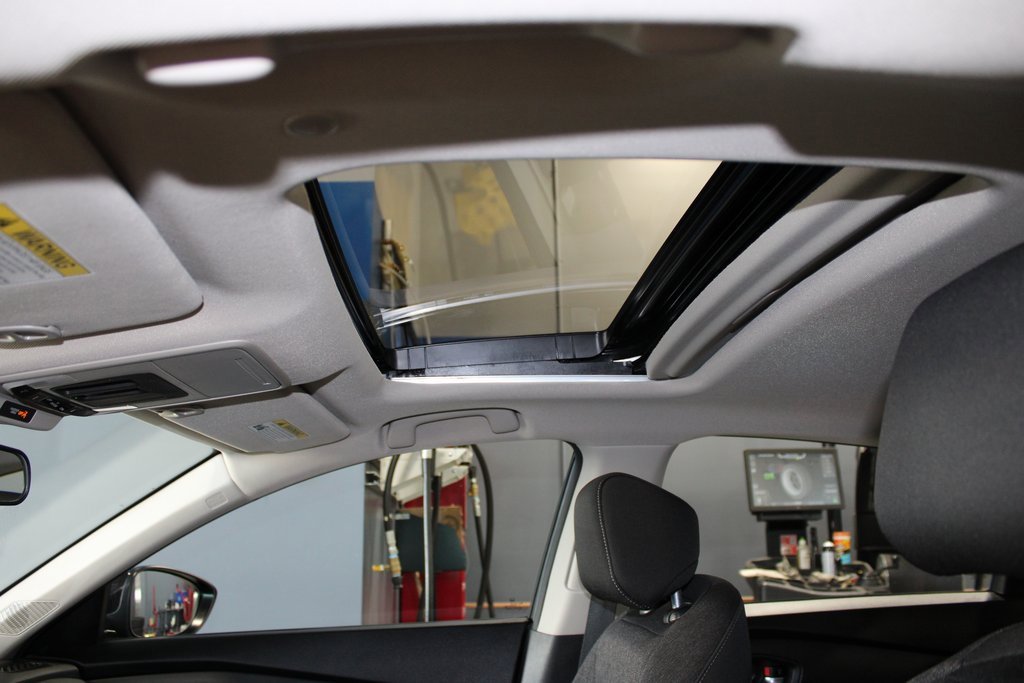 Used 2025 Honda Accord SE image 35