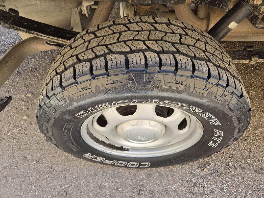 Used 2015 Ford F150 XL w/ Equipment Group 101A Mid AWD/4WD image 42
