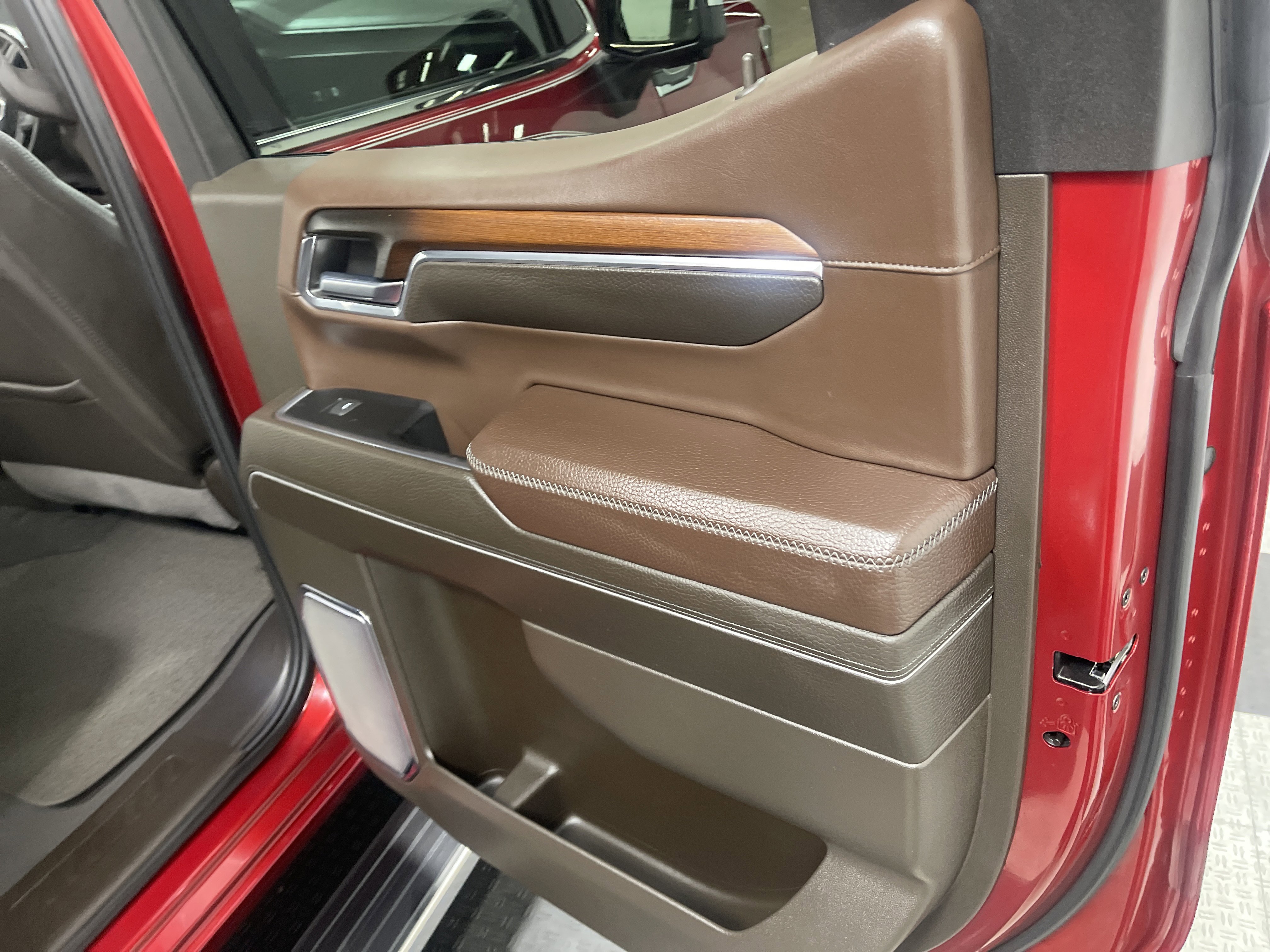Used 2024 GMC Sierra 1500 Denali AWD/4WD image 21