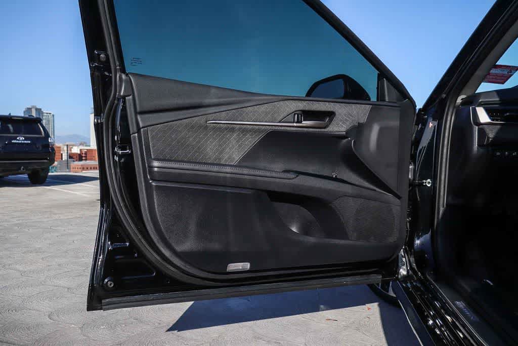 Used 2025 Toyota Camry XLE FWD image 20