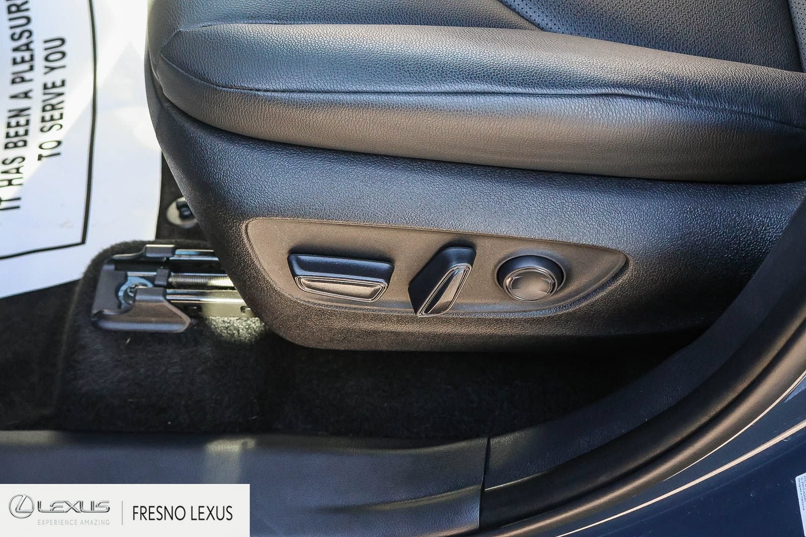 Used 2025 Toyota Grand Highlander AWD image 23