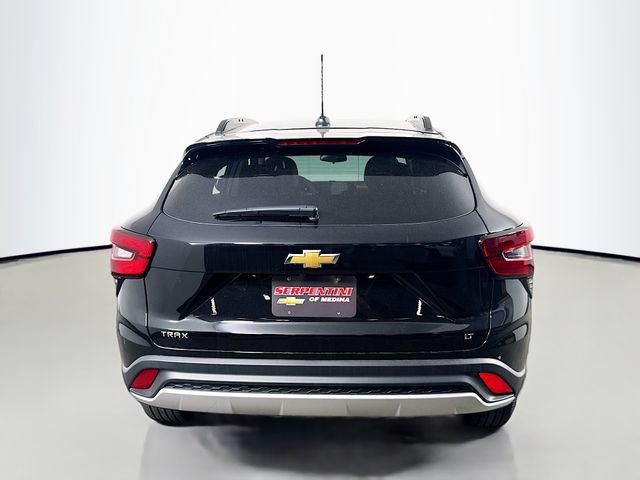 New 2026 Chevrolet Trax LT w/ LT Convenience Package FWD image 7