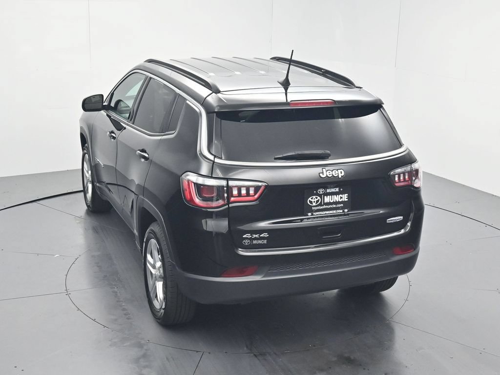 Used 2024 Jeep Compass Latitude AWD/4WD image 50