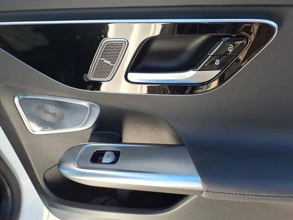 Used 2024 Mercedes-Benz C 300 4MATIC Sedan w/ AMG Line w/ Night Package image 15