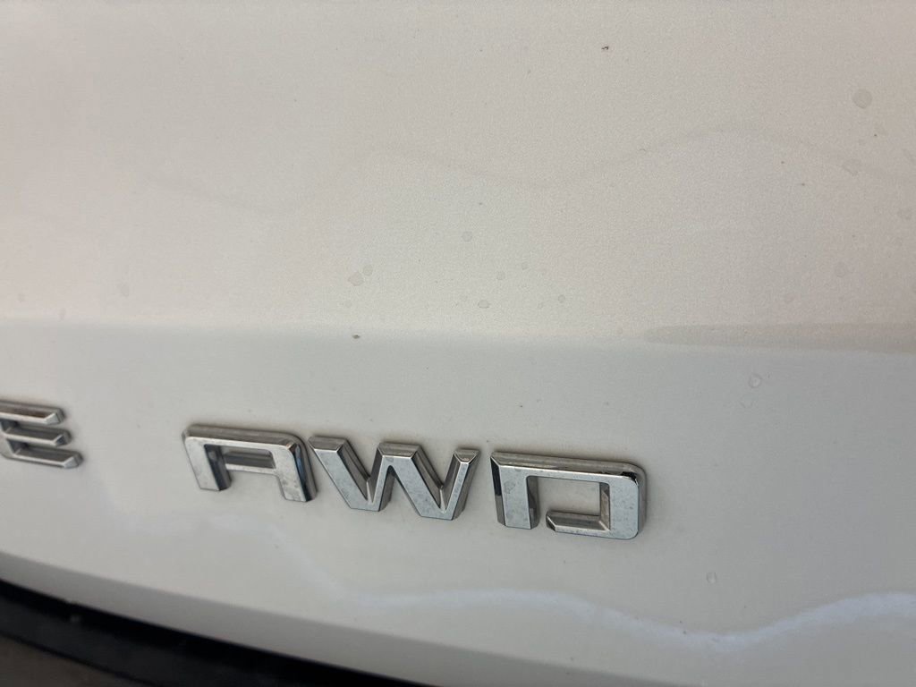 Used 2025 Chevrolet Traverse High Country image 33