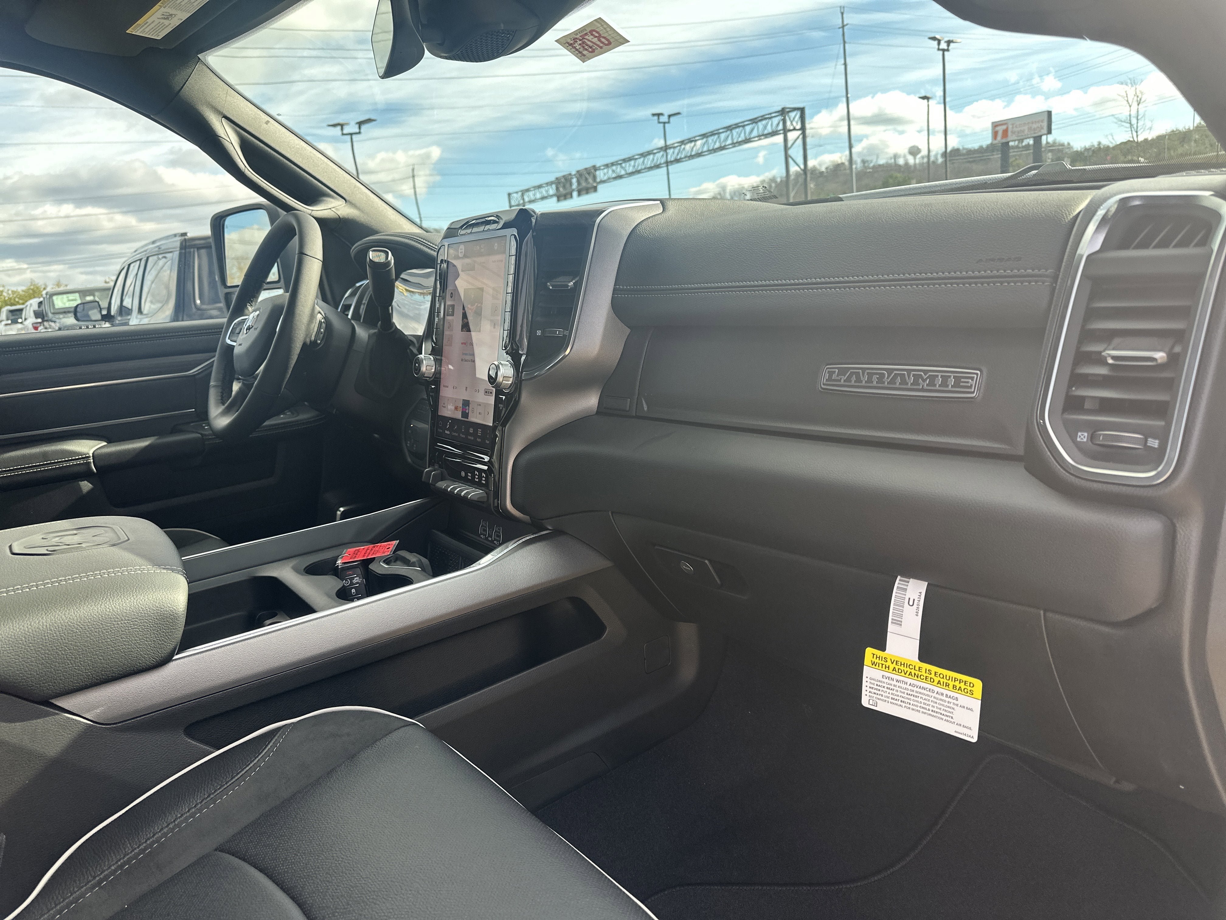 New 2026 RAM 2500 Laramie w/ Night Edition AWD/4WD image 30