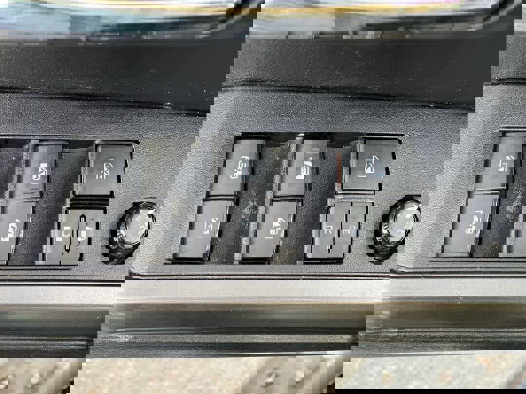 Used 2019 Toyota Tacoma TRD Sport image 16