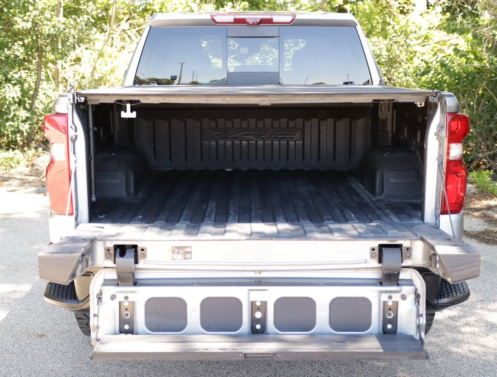 Used 2023 Chevrolet Silverado 1500 ZR2 w/ Technology Package AWD/4WD image 32