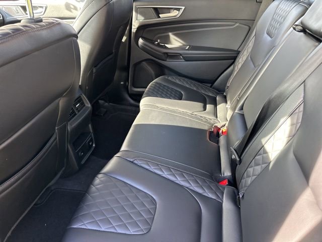 Used 2024 Ford Edge Titanium image 15