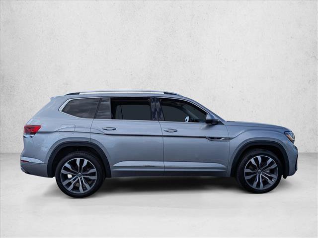 Used 2023 Volkswagen Atlas SEL Premium AWD/4WD image 4