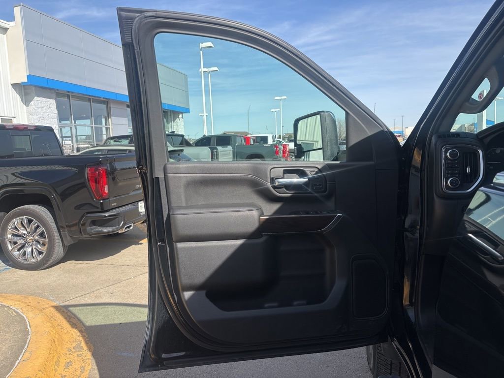 Used 2022 GMC Sierra 2500 SLT image 14