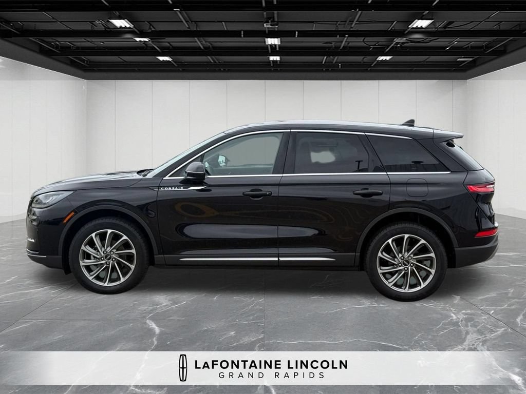 Certified 2023 Lincoln Corsair AWD w/ Equipment Group 101A image 2