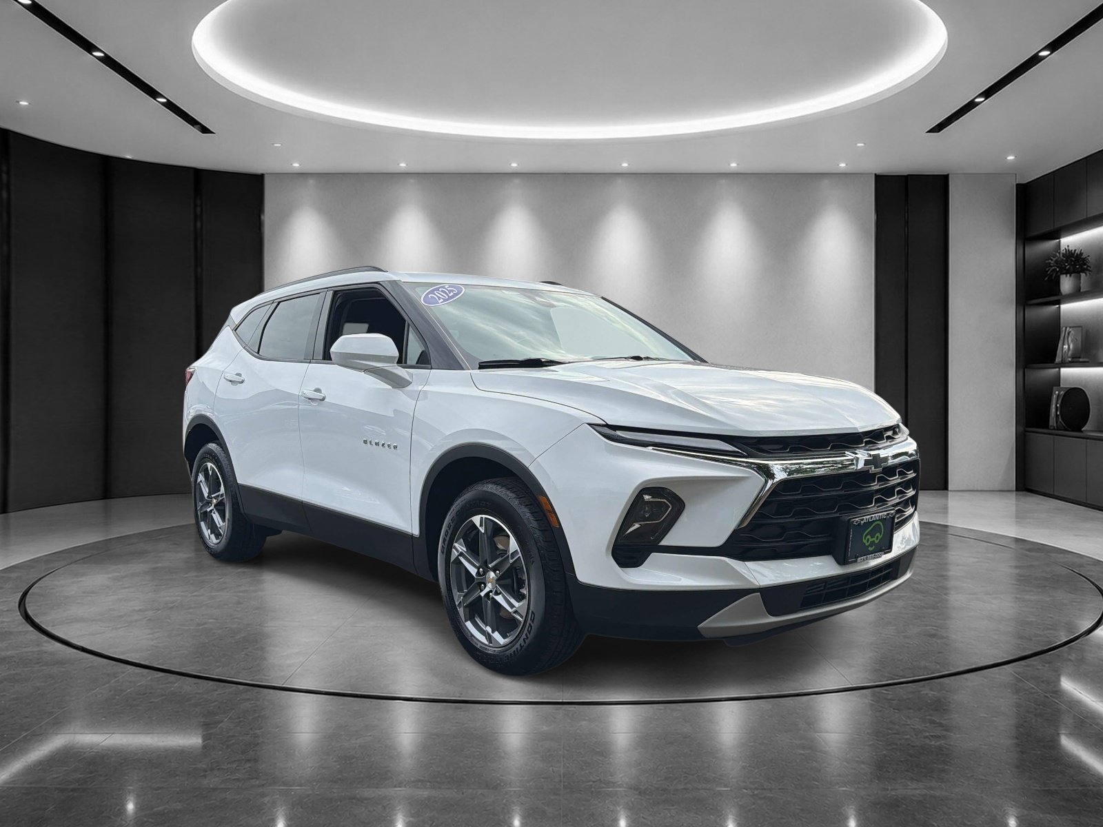 Certified 2025 Chevrolet Blazer LT w/ Convenience Package AWD/4WD image 3
