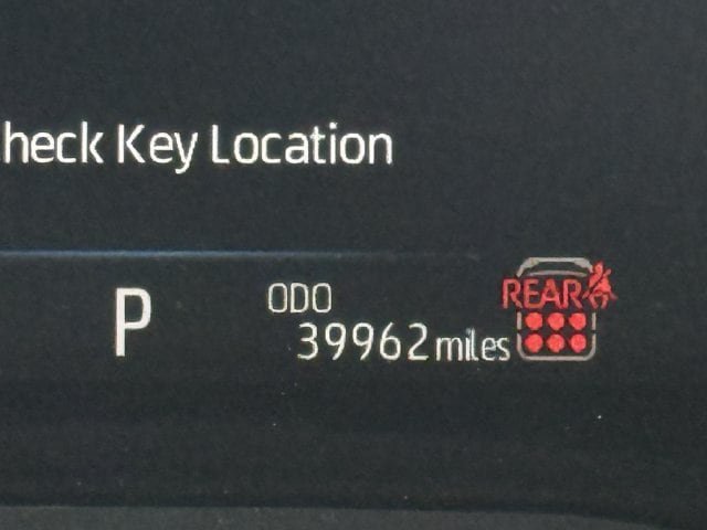 Used 2025 Toyota Sienna XLE FWD image 16