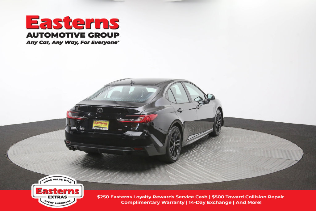 Used 2025 Toyota Camry SE FWD image 38