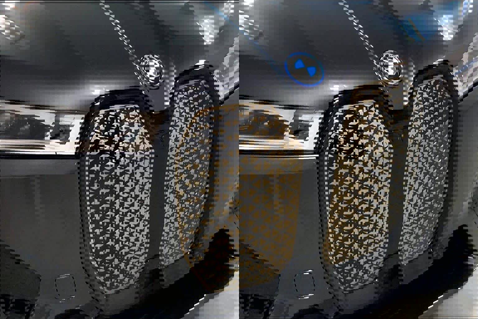 Used 2023 BMW iX M60 image 33