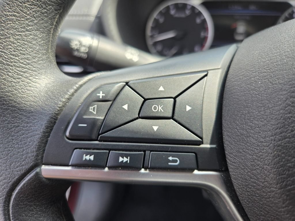 Certified 2024 Nissan Sentra SV FWD image 32