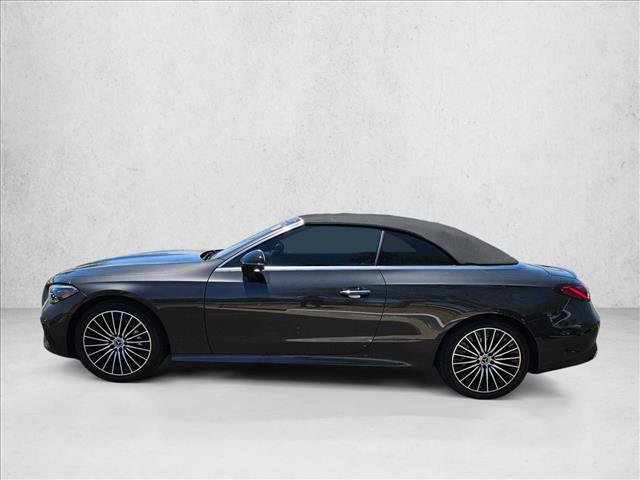 Used 2024 Mercedes-Benz CLE 450 4MATIC Cabriolet image 9